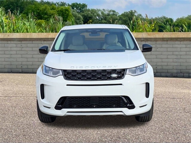 2025 Land Rover Discovery Sport S photo 2