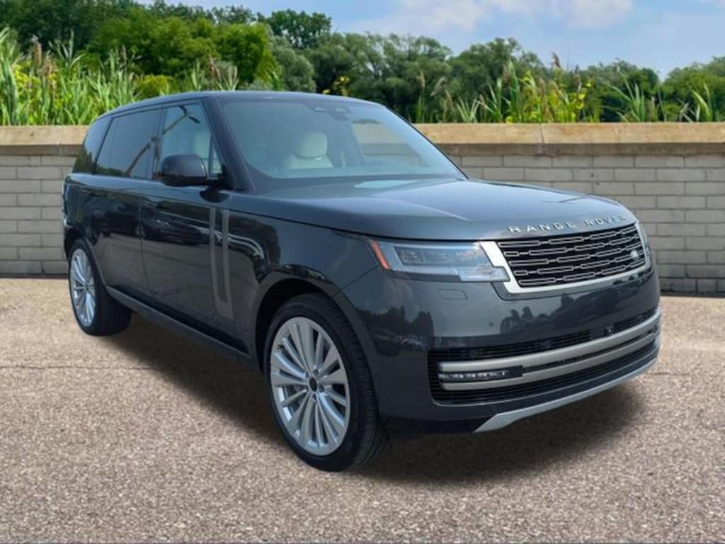 New 2026 Land Rover Range Rover SE SUV
