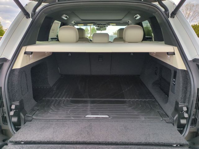 2026 Land Rover Range Rover SE - Photo 16