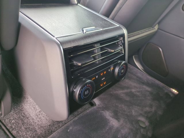 2026 Land Rover Range Rover SV - Photo 13