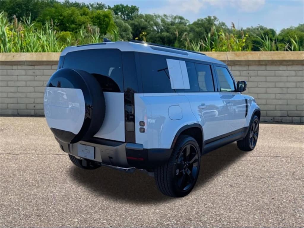 New 2026 Land Rover Defender 110 S 300PS SUV