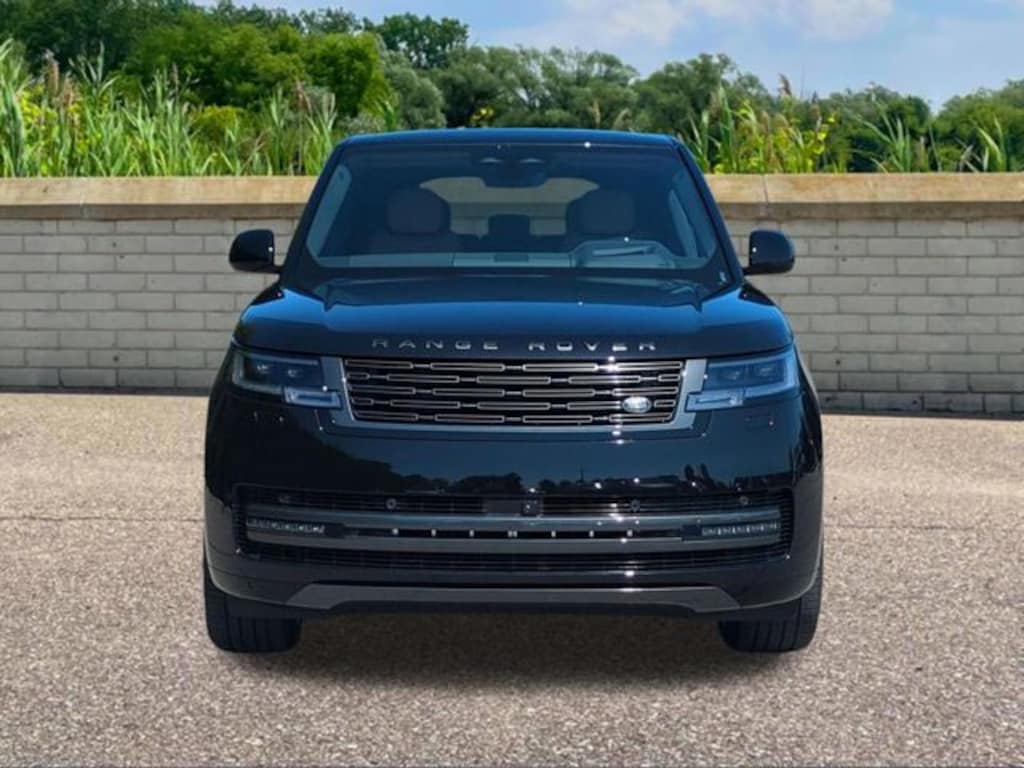 New 2026 Land Rover Range Rover SE SUV