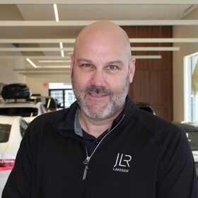 Staff member Jim Mudge from ID_c218ab123fca