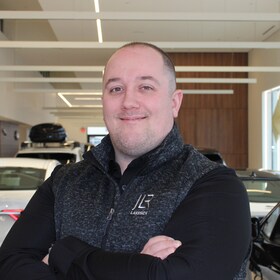 Staff member Louis Gruevski from ID_81616bda5070