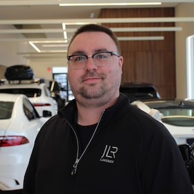 Staff member Lee Schwanger from ID_5acca6842a13