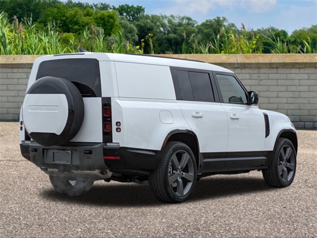 New 2024 Land Rover Defender For Sale in MI Near Sterling