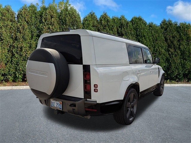2024 Land Rover Defender 130 Outbound photo 4