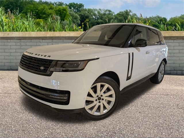 2026 Land Rover Range Rover SE's photo