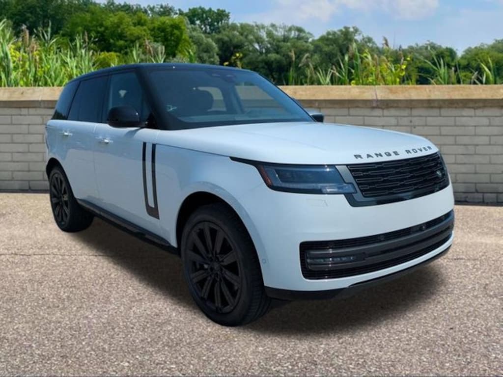 New 2026 Land Rover Range Rover SE SUV