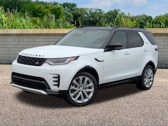 2026 Land Rover Discovery Dynamic SE SUV