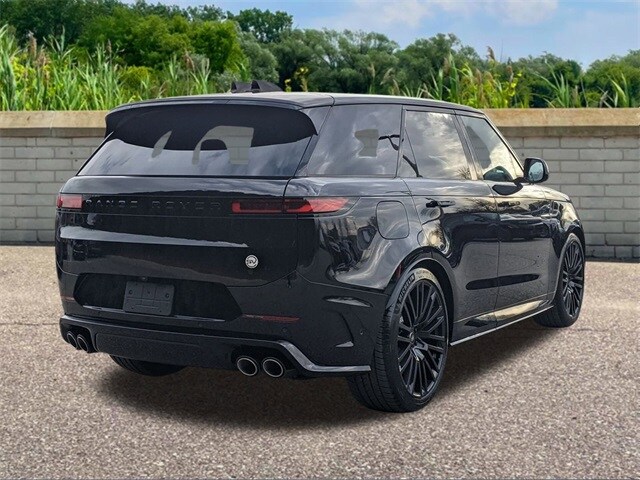 2025 Land Rover Range Rover Sport photo 4