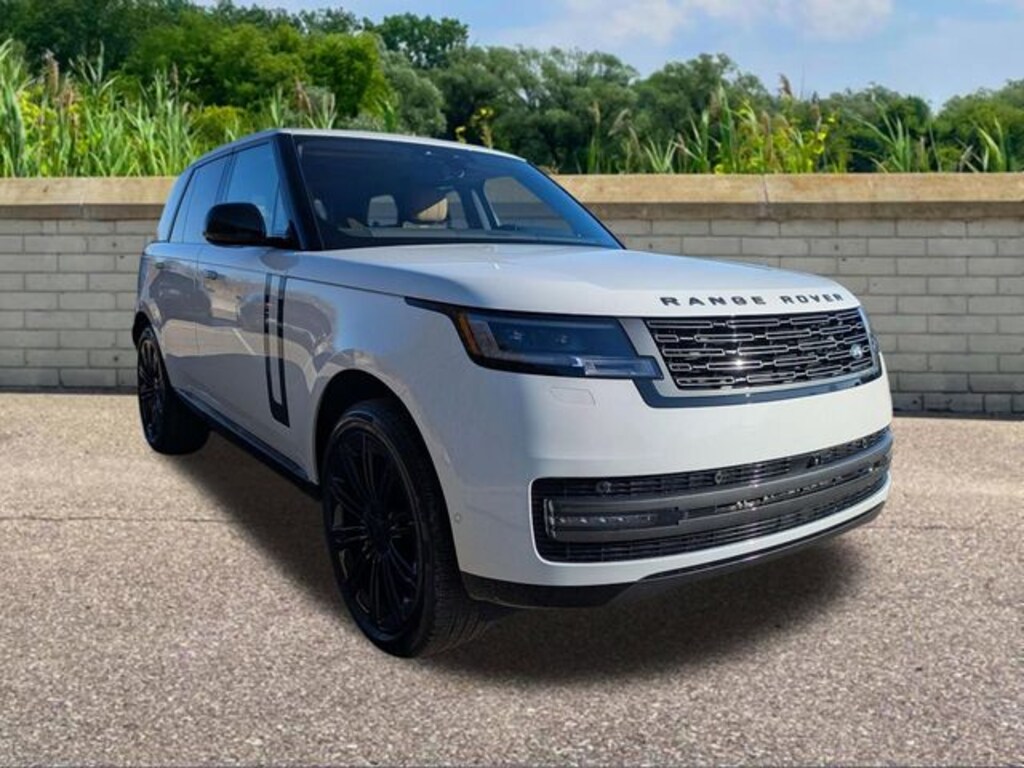 New 2026 Land Rover Range Rover SE SUV