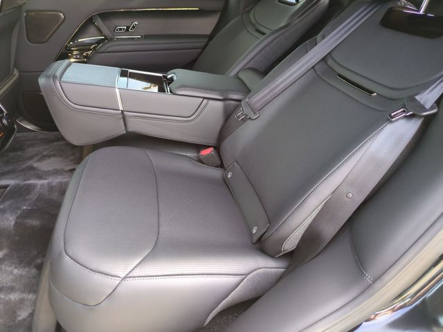 2026 Land Rover Range Rover SV - Photo 15