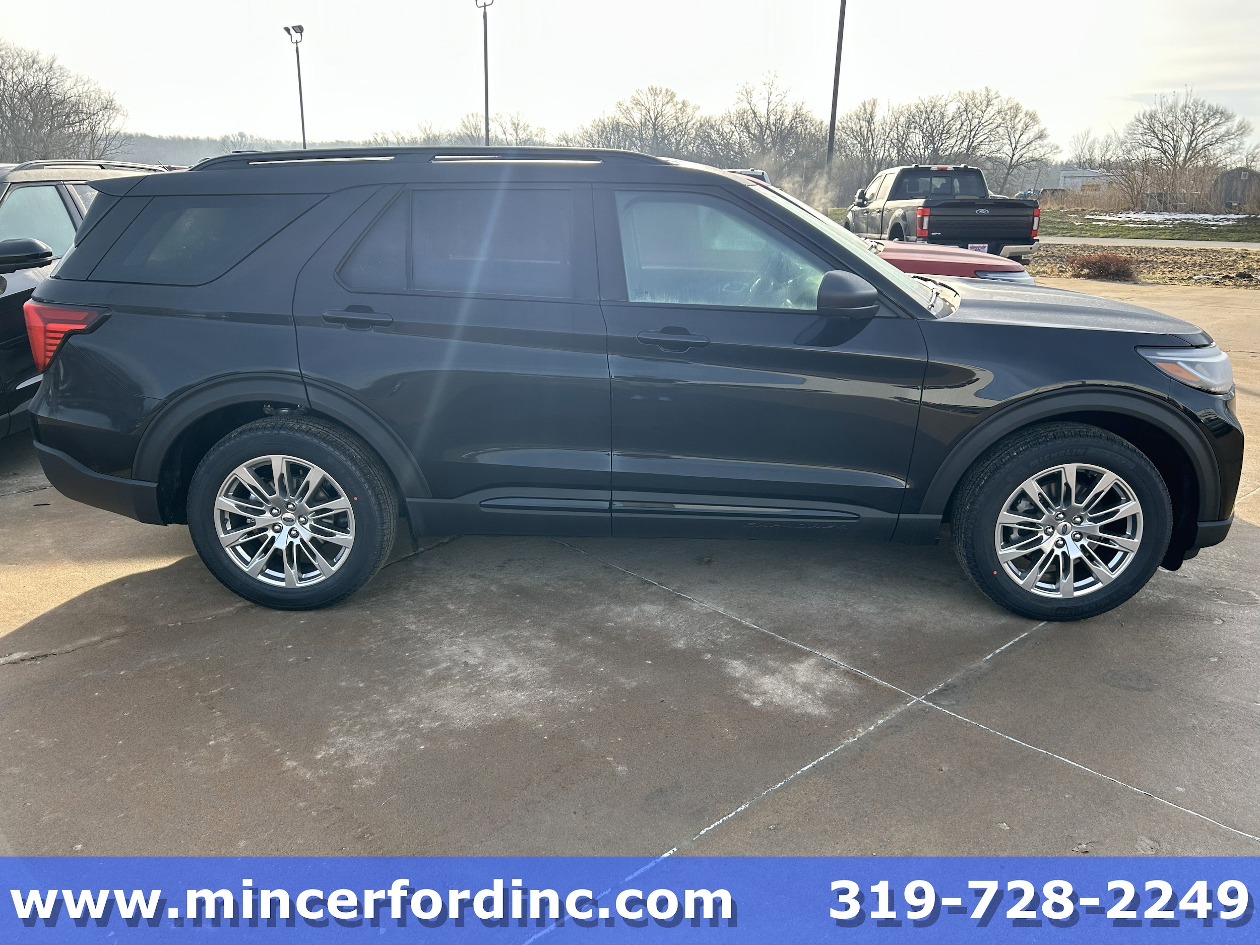 2026 Ford Explorer Active's photo