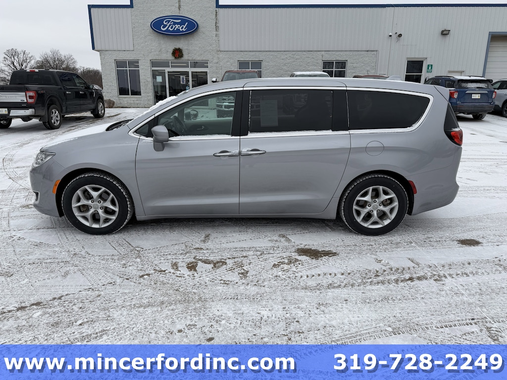 Used 2018 Chrysler Pacifica Touring Plus Touring Plus FWD