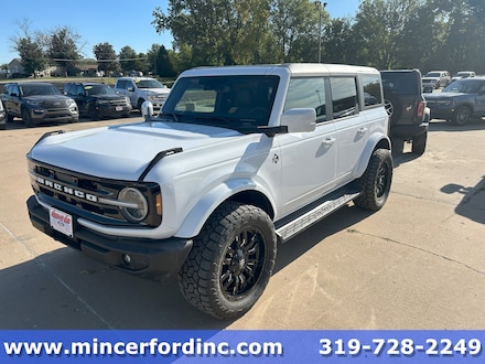 2025 Ford Bronco Outer Banks Outer Banks  4x4