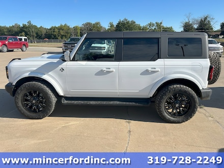 2025 Ford Bronco Outer Banks Outer Banks  4x4