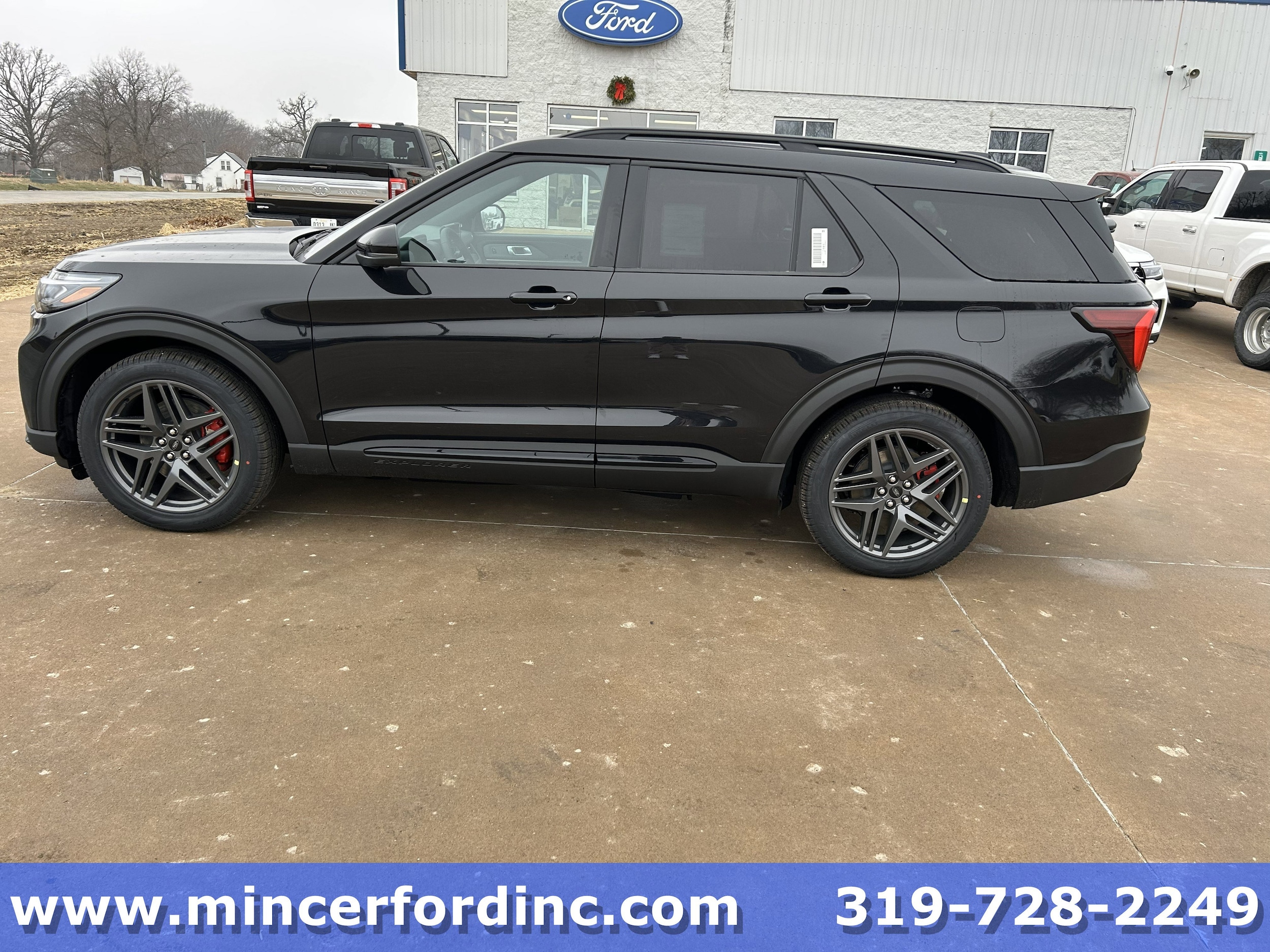 2026 Ford Explorer ST's photo