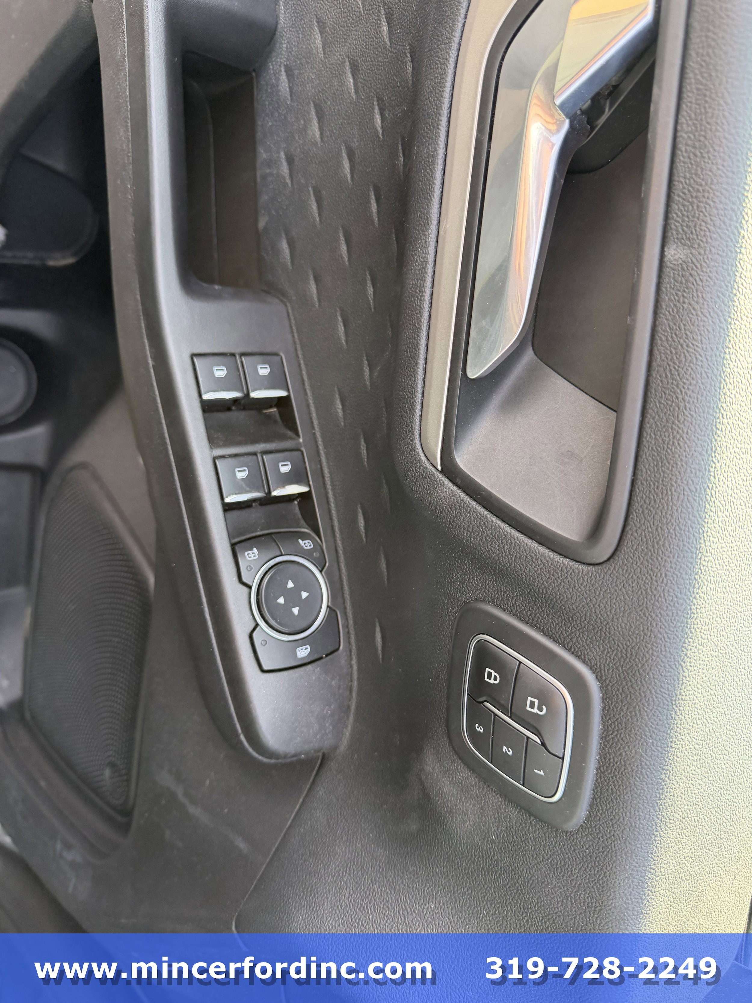 Used 2020 Ford Escape SEL with VIN 1FMCU9H63LUA71474 for sale in Columbus Junction, IA