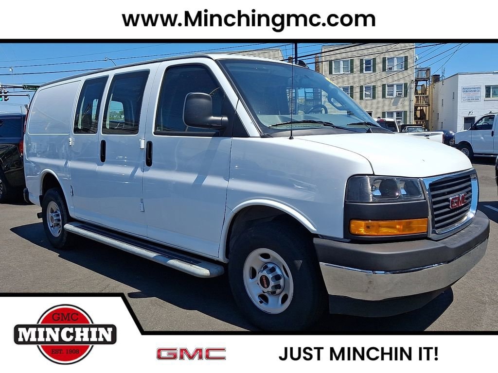 2024 GMC Savana 2500's photo