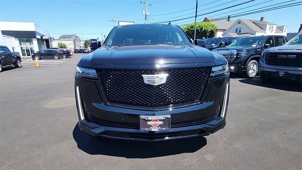2023 Cadillac Escalade Sport Platinum photo 3