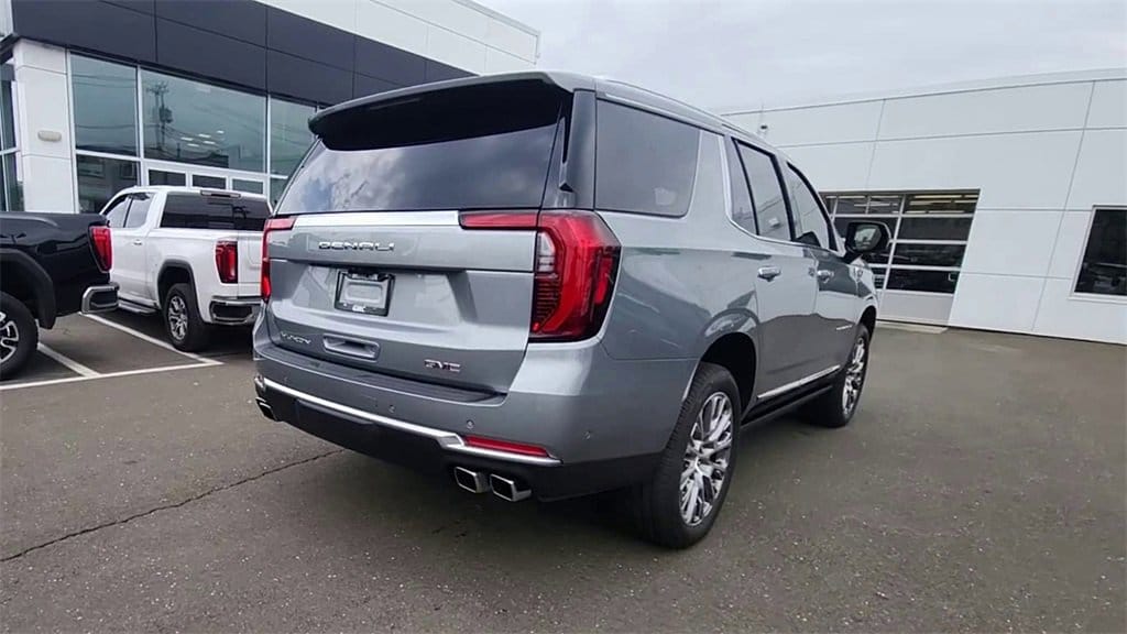 Image 8 of 2025 GMC Yukon Denali SUV