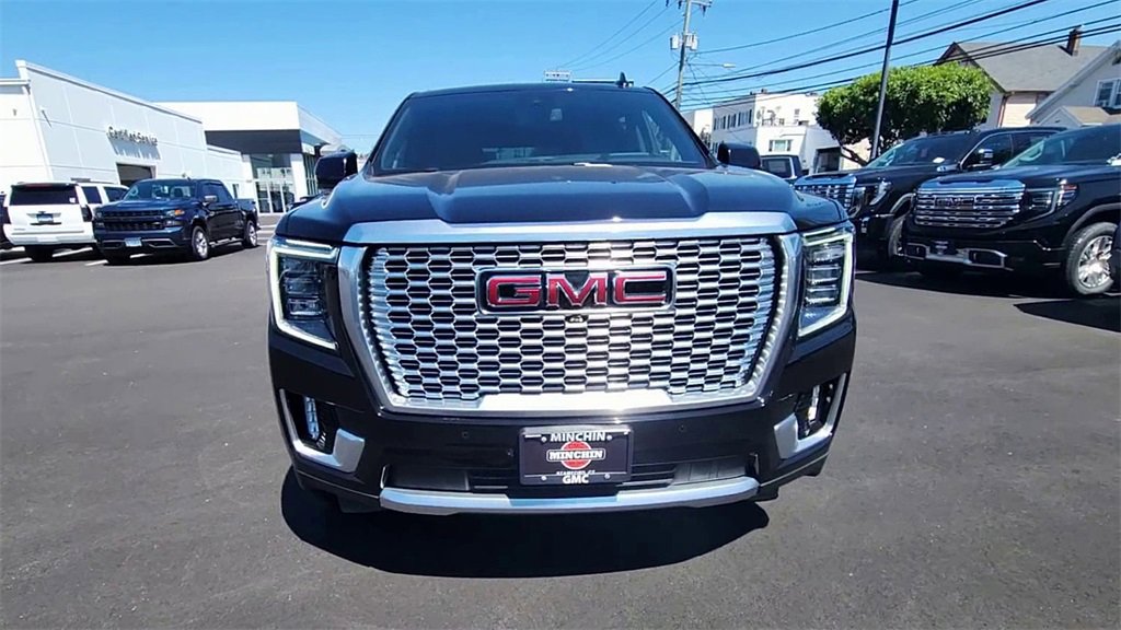2023 Gmc Yukon Denali photo 3