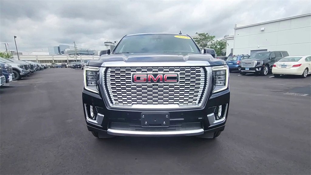 2023 Gmc Yukon Denali photo 2