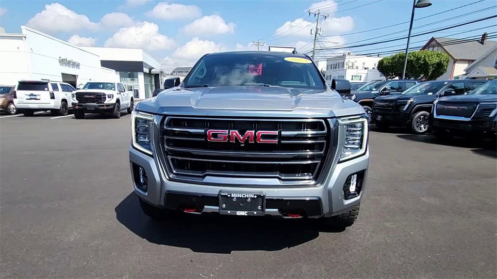 2023 Gmc Yukon XL AT4 photo 2