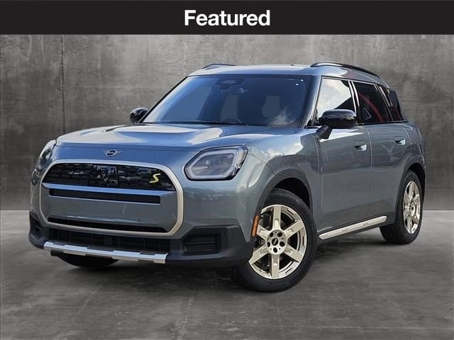 2025 MINI Countryman SE's photo