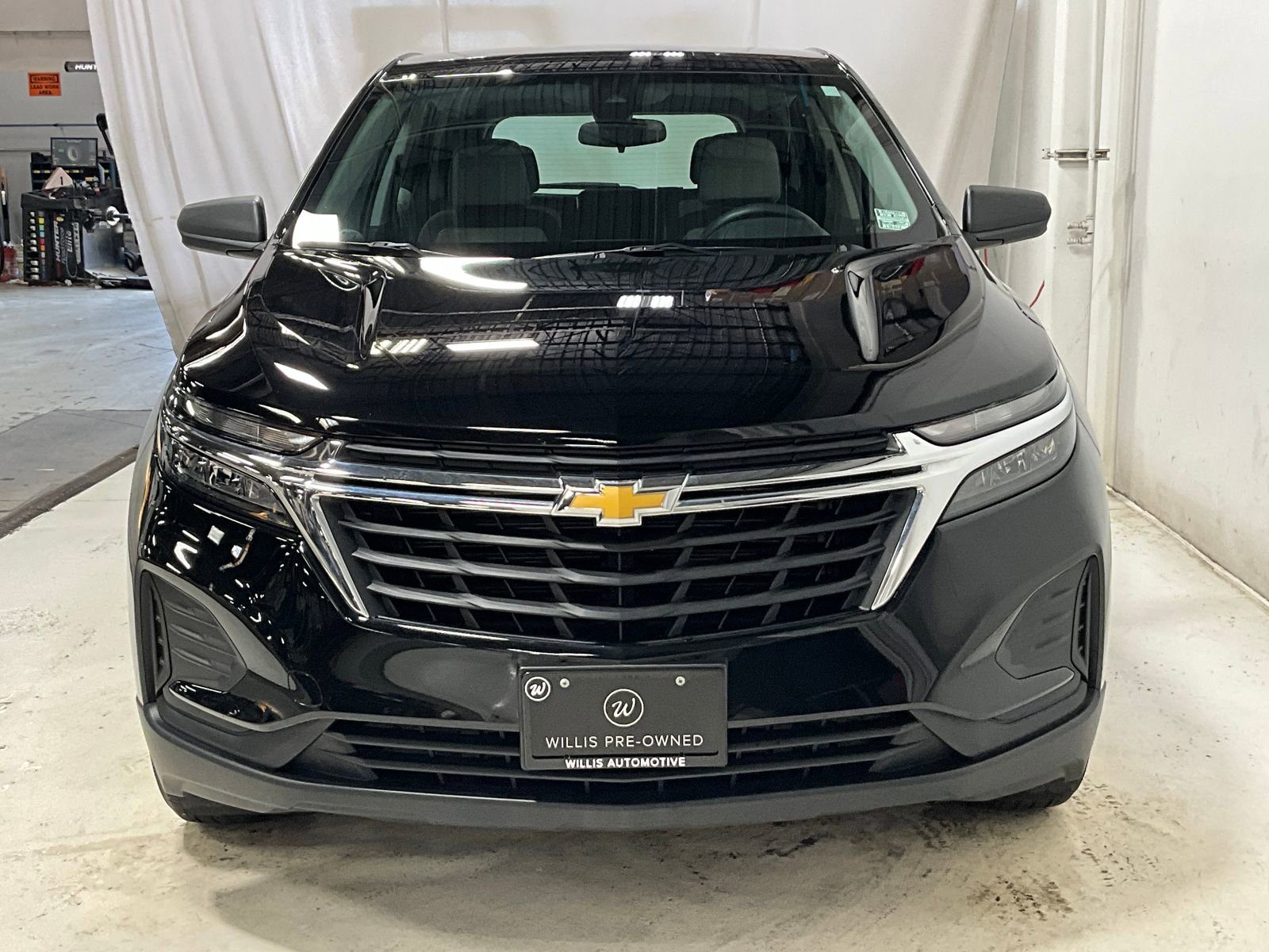 2024 Chevrolet Equinox LS photo 2