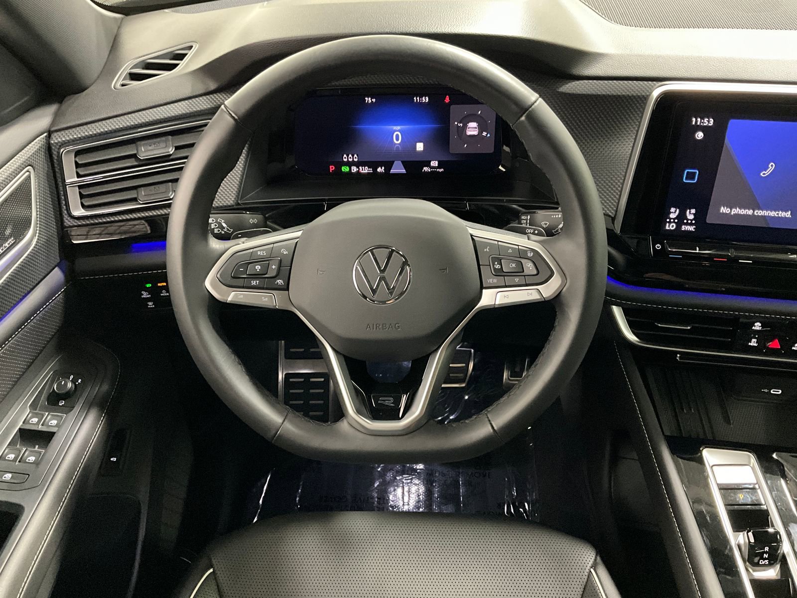 2025 Volkswagen Atlas Cross Sport SEL Premium R-Line photo 4