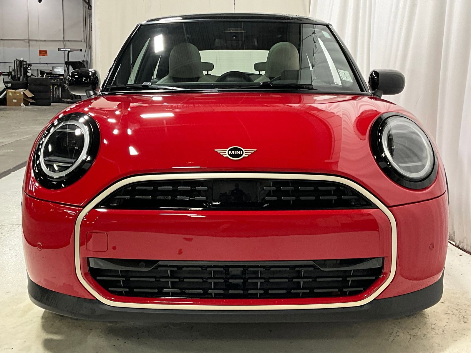 2025 Mini Cooper 2 Door Hardtop photo 2