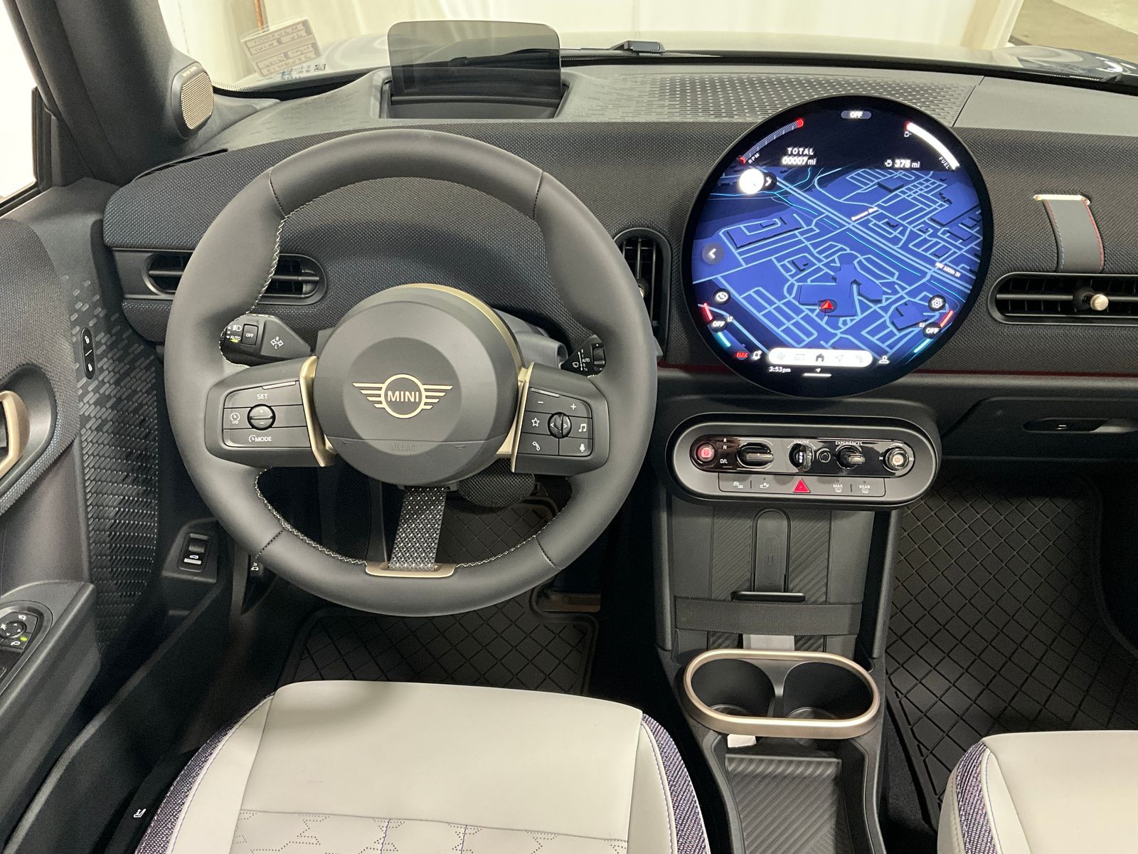 2026 Mini Cooper Convertible Iconic photo 4