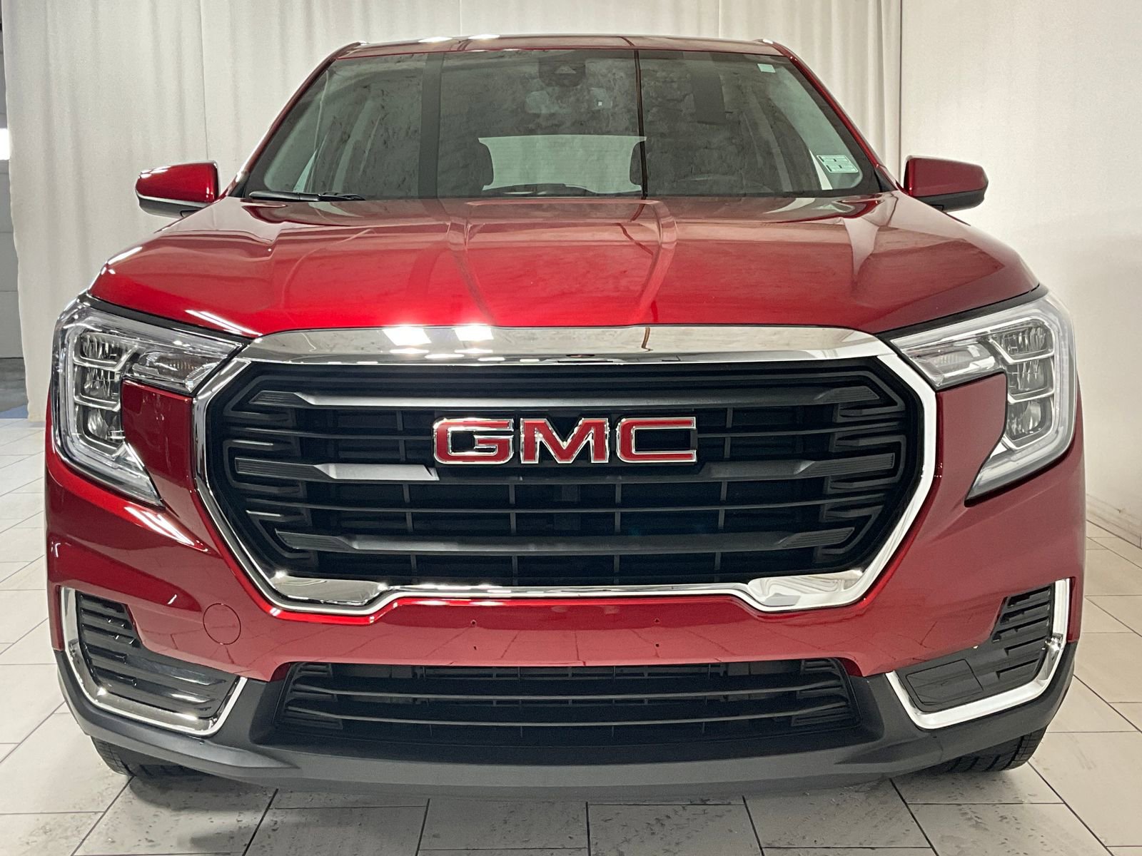 2024 Gmc Terrain SLE photo 2