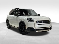 2025 MINI Countryman Iconic SUV