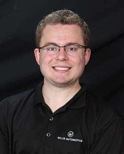 Staff member Aaron Bellis from ID_35baedba71ac