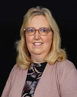 Staff member Shirley Markey from ID_8530e4ed99aa