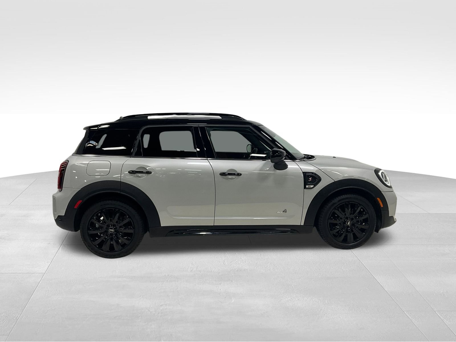 2021 Mini Countryman S ALL4 photo 2