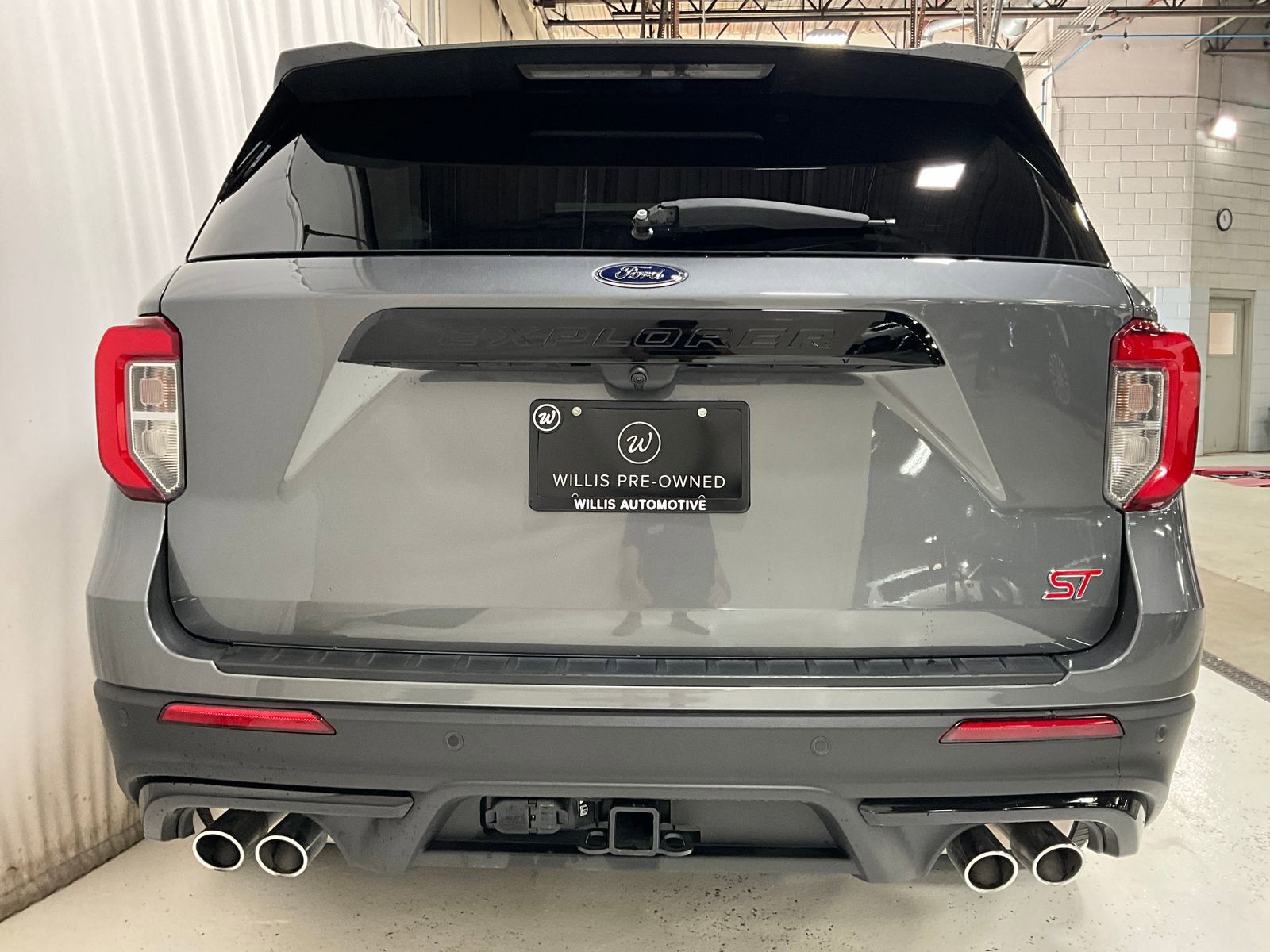2024 Ford Explorer ST photo 3