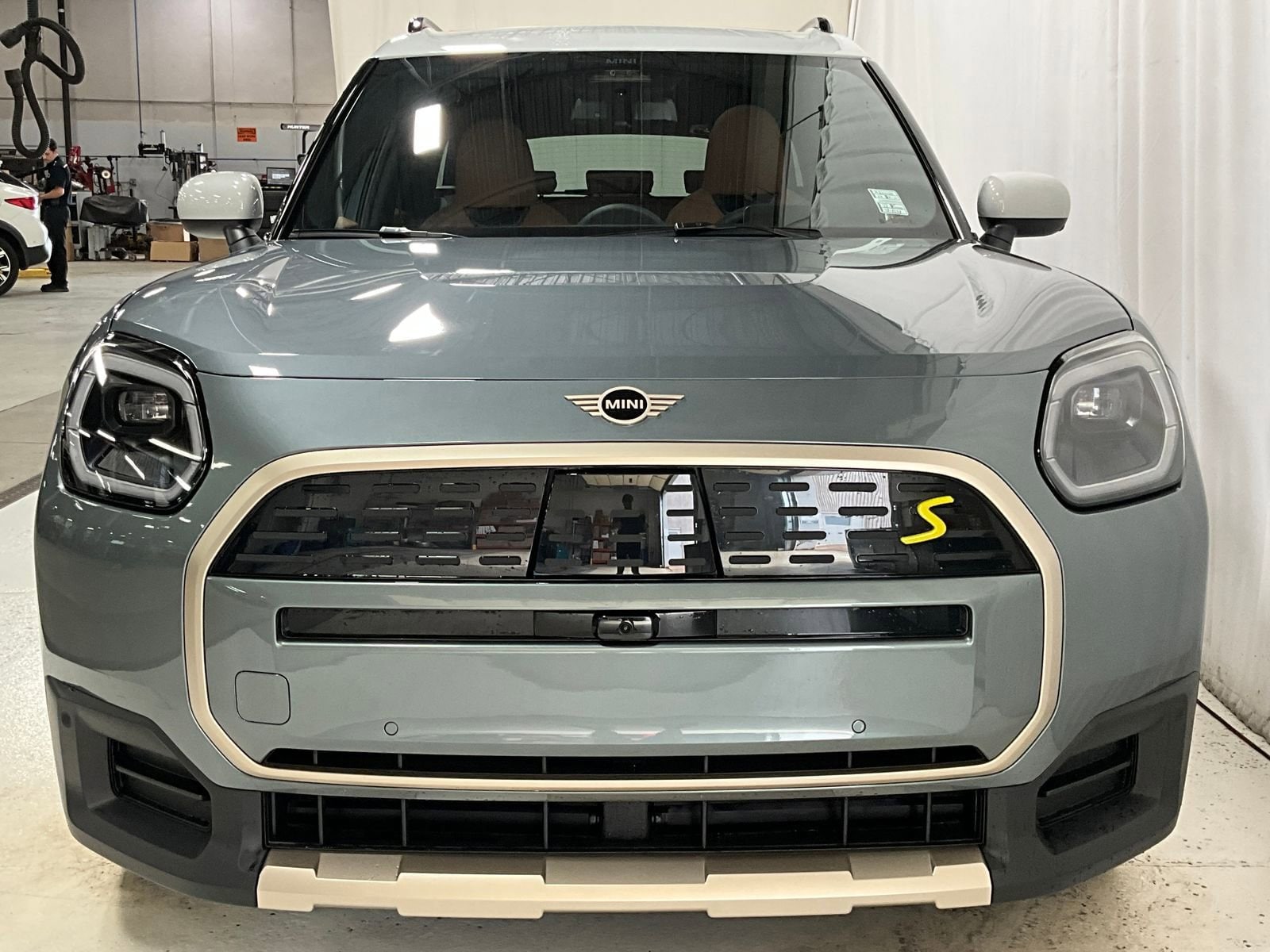 Used 2025 MINI Countryman SE with VIN WMZ53GA05S7R18048 for sale in Des Moines, IA