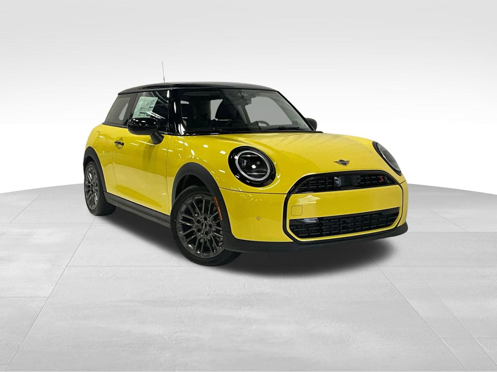 2025 MINI Hardtop 2 Door S's photo