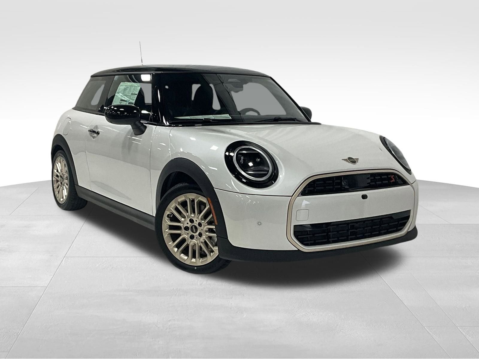 2025 MINI Hardtop 2 Door S's photo