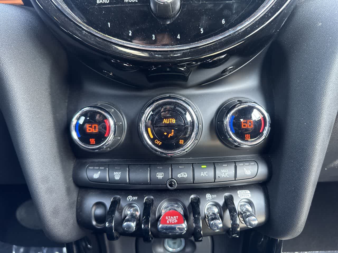 Thumbnail: 2024 MINI Cooper Convertible - 13