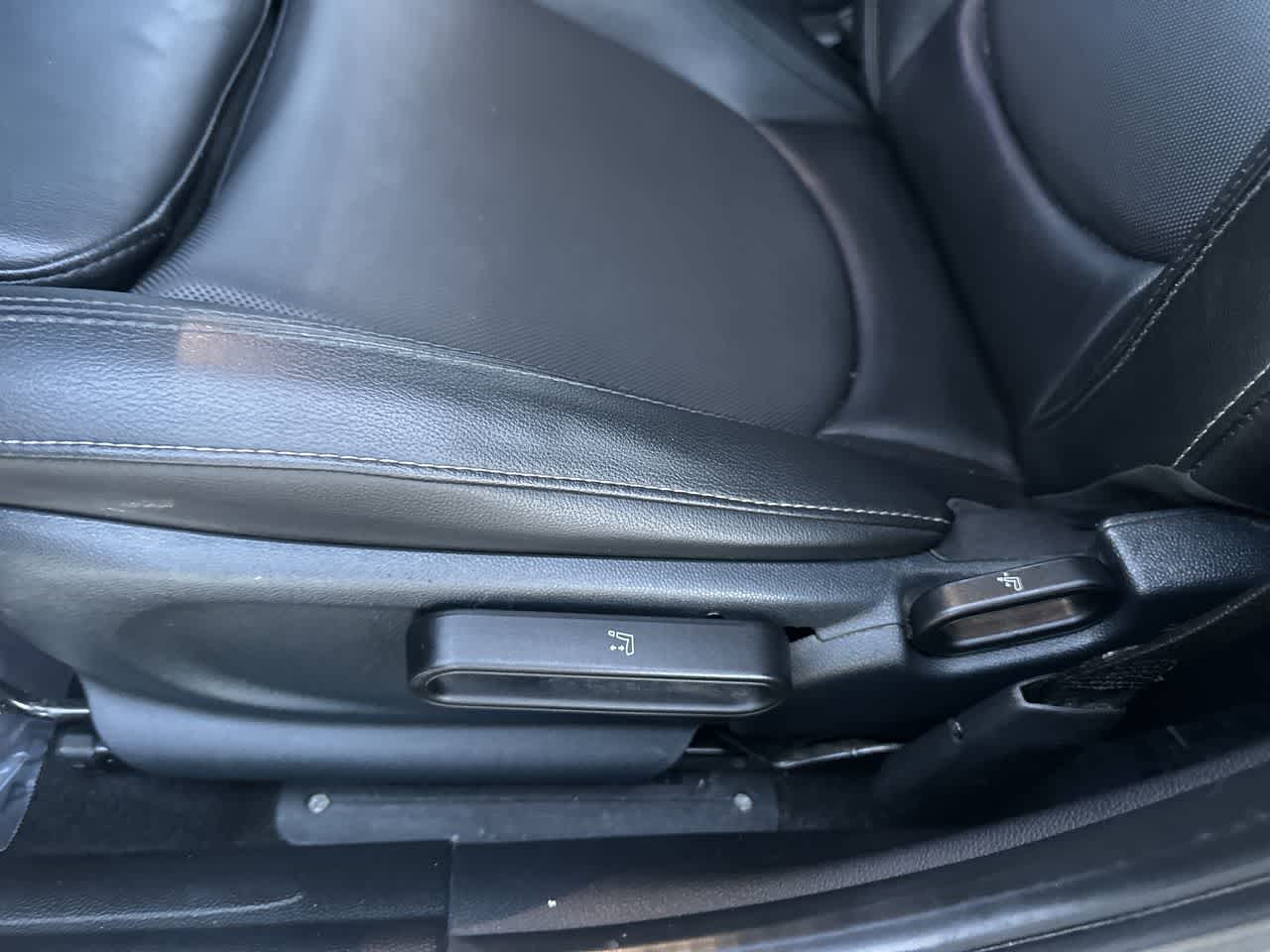 Thumbnail: 2019 MINI Cooper Hardtop - 5