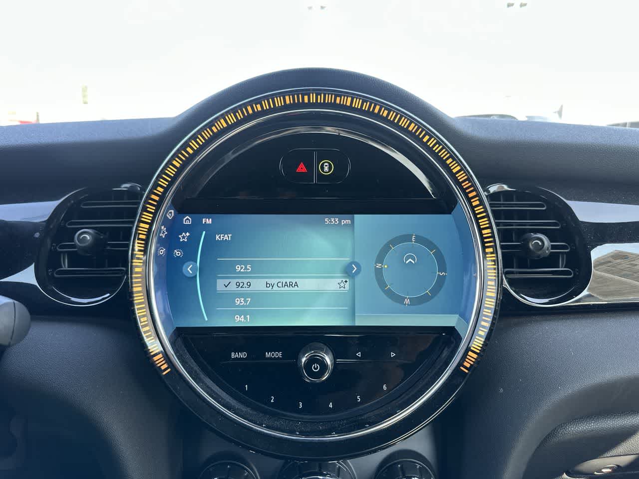 Thumbnail: 2024 MINI Cooper Convertible - 9