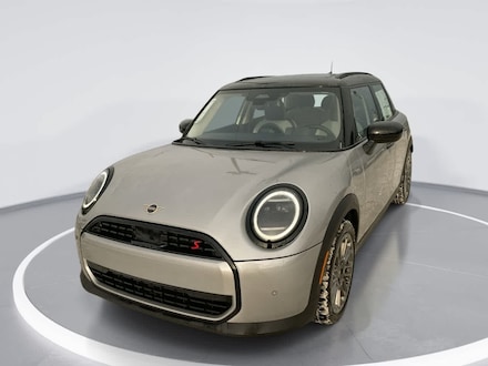 2025 MINI Hardtop 4 Door Signature Plus Hatchback