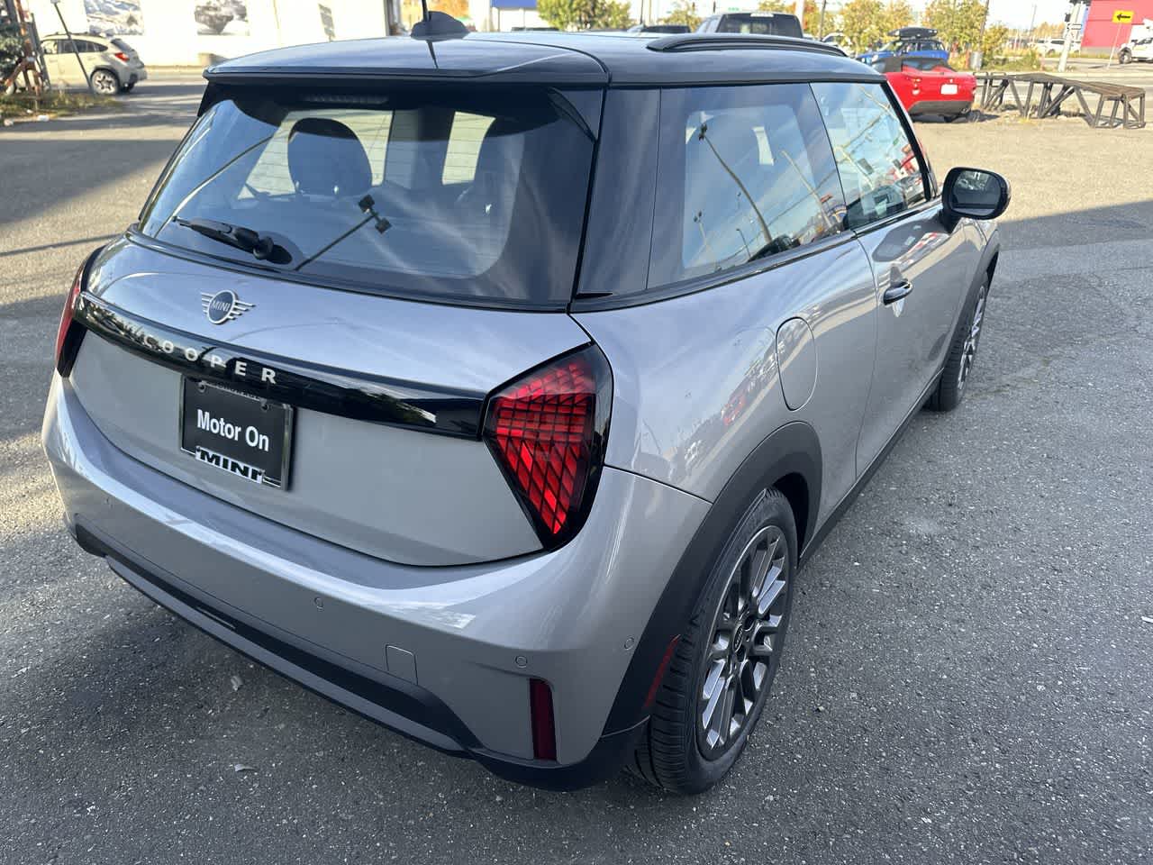 Thumbnail: 2025 MINI Cooper Hardtop - 23