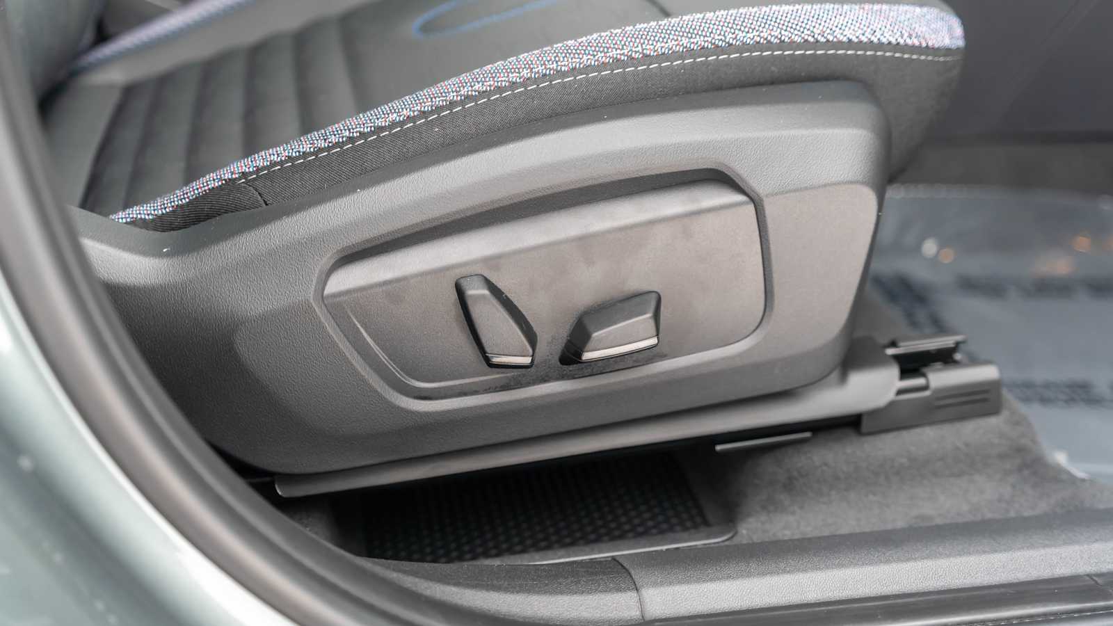 Thumbnail: 2026 MINI Cooper Countryman - 16