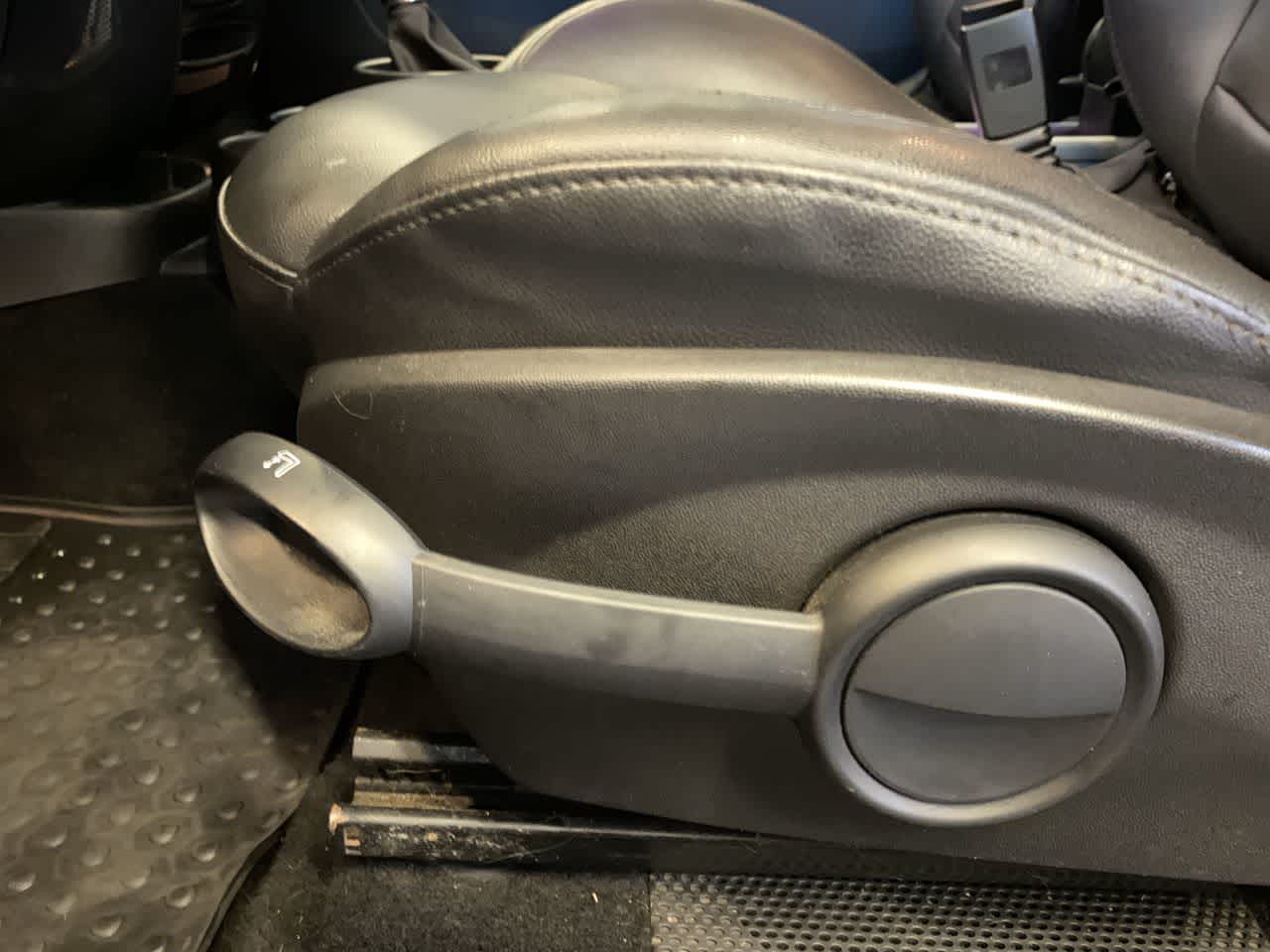 Thumbnail: 2013 MINI Cooper Paceman - 11